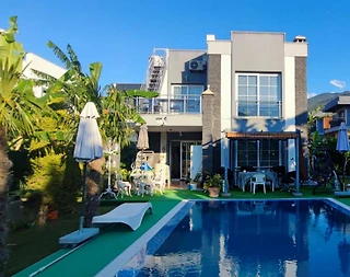 Kuşadası Güzelçamlı'da Özel Havuzlu, Özel Bahçeli, Dubleks Villa - 1