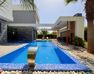 Aydın Kuşadası'nda Kalabalık Ailelere Uygun, Özel Havuzlu, Şık Villa - 4