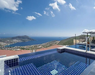 Kaş İslamlar'da Deniz Manzaralı, Özel Havuzlu, 8 Kişilik, Kiralık Villa - 1