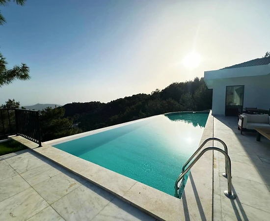 Kaş İslamlar'da Muhteşem Manzaralı, Jakuzili, Kiralık Balayı Villası - 1