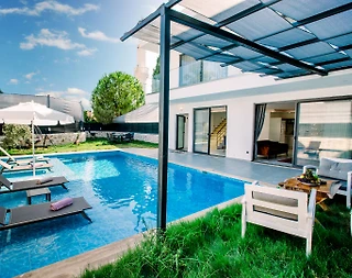 Kaş Gelemiş'te Merkezi Konumda, Özel Havuzlu, Jakuzili Villa - 2