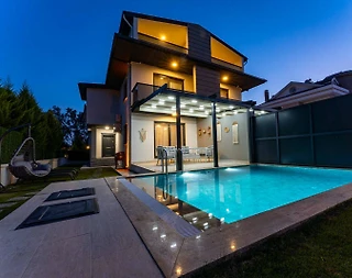 Fethiye Çiftlik'te Merkeze Yakın Konumda, Özel Havuzlu, Lüks Villa - 2
