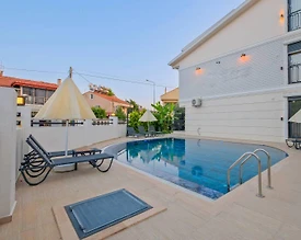 Muğla Fethiye'de Elverişli Konumda, Ortak Havuzlu, Tatil Evi - 3