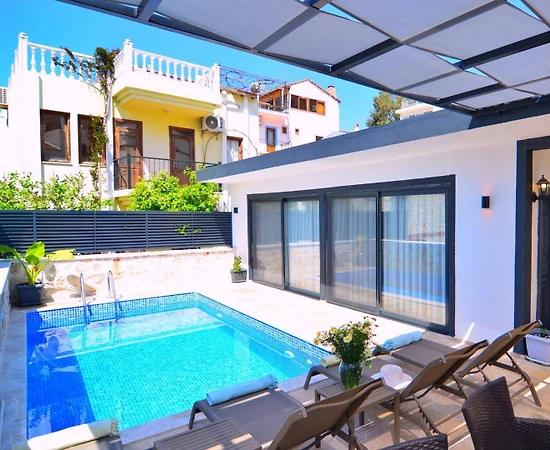 Kaş Kalkan'da Denize Yakın, Özel Havuzlu, Kiralık Villa - 1