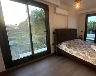 İzmir Çeşme'de Çocuk Oyun Alanlı, Geniş Ailelere Uygun, Lüks Villa - 5