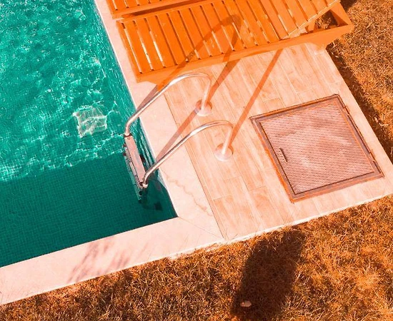 Sakarya Sapanca'da Doğa İçerisinde, Isıtmalı Havuzlu, Kiralık Bungalov - 1