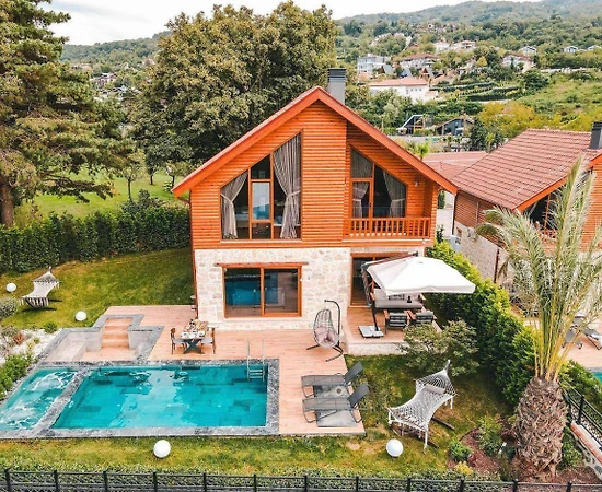 Sakarya Sapanca'da Doğa Manzaralı, Isıtmalı Havuzlu, Kiralık Villa - 1