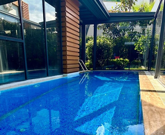 Sakarya Sapanca'da Doğa Manzaralı, Kapalı Isıtmalı Havuzlu, Kiralık Villa - 1