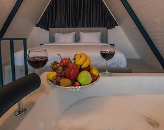 Sakarya Sapanca'da Eşsiz Doğada, Tesis İçerisinde, Kiralık Bungalov - 5