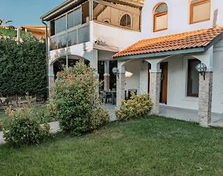 Sakarya Sapanca'da Göl Manzaralı, Isıtmalı ve Özel Havuzlu, Villa - 1