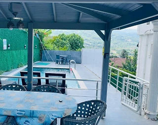 Sakarya Sapanca'da Göl Manzaralı, Özel Havuzlu, Jakuzili, Kiralık Villa - 2