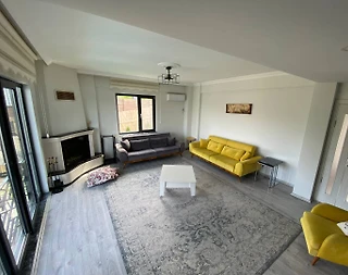 Sakarya Sapanca'da Geniş Bahçeli, Isıtmalı Havuzlu, Konforlu Villa - 5