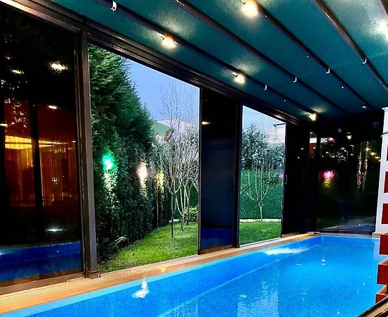 Sapanca'da Yeşillikler İçerisinde, Isıtmalı Havuzlu, Modern Villa - 1