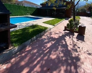 Maşukiye'de Kalabalık Ailelere Uygun, Isıtmalı Havuzlu, 4+1 Bungalov - 5