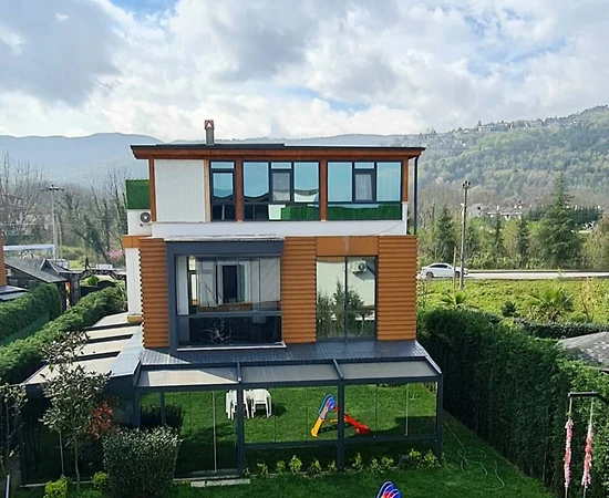 Sakarya Sapanca'da Kapalı Isıtmalı Havuzlu, Modern Tasarımlı Villa - 1