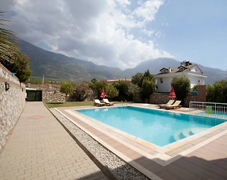 Fethiye Ölüdeniz'de Modern Tasarımlı, Özel Havuzlu, 4+1 Villa - 3