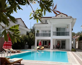 Fethiye Ölüdeniz'de Modern Tasarımlı, Özel Havuzlu, 4+1 Villa - 2