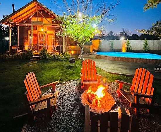 Sapanca Rüstempaşa'da Geniş Bahçeli, Özel Havuzlu, Jakuzili Bungalov - 1