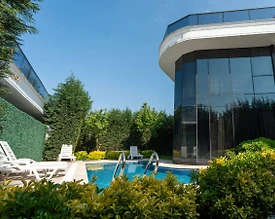 Sapanca Gazipaşa'da Merkeze Yakın, Özel Havuzlu, 9 Kişilik Villa - 2