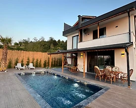 Sapanca Nailiye'de Doğa İle İç İçe, Isıtmalı Havuzlu, Lüks Villa - 3