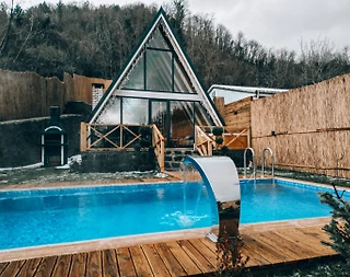 Sapanca Akçay'da Sakin Konumda, Isıtmalı Havuzlu, Bahçeli Bungalov - 5