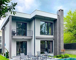 Sapanca Çayiçi'nde Geniş Bahçeli, Özel Havuzlu, Modern Villa - 2