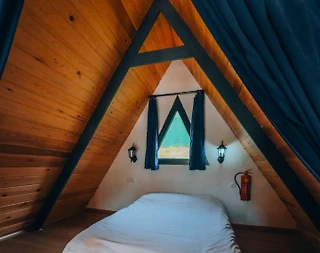 Sapanca Gazipaşa'da Doğa İle İç İçe, Isıtmalı Havuzlu, 2+1 Bungalov - 4