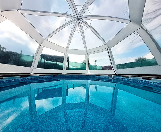 Sapanca Göl'de Geniş Bahçeli, Isıtmalı Havuzlu, Konforlu Villa - 1