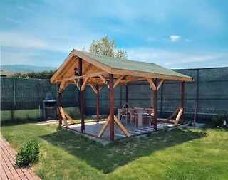 Sapanca Göl'de Geniş Bahçeli, Isıtmalı Havuzlu, Konforlu Villa - 4