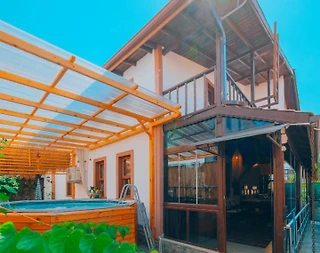 Sapanca Göl'de Otantik Tasarımlı, Isıtmalı Havuzlu, Jakuzili Villa - 1
