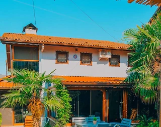 Sapanca Göl'de Yeşillikler İçerisinde, Isıtmalı Havuzlu, Otantik Villa - 4