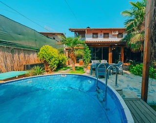 Sapanca Göl'de Yeşillikler İçerisinde, Isıtmalı Havuzlu, Otantik Villa - 5