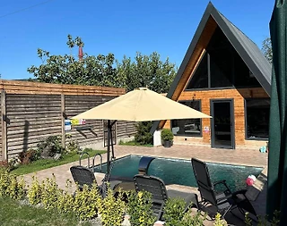 Sapanca Göldibi'nde Bahçe İçerisinde, Isıtmalı Havuzlu, 2+1 Bungalov - 2