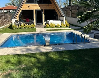 Sapanca Göldibi'nde Elverişli Konumda, Özel Havuzlu, Jakuzili Bungalov - 2