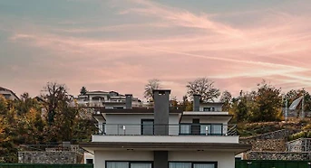 Sapanca Güldibi'nde Çekirdek Ailelere Uygun, Jakuzili, Kiralık Villa