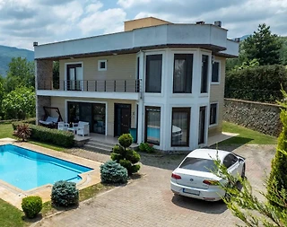 Sapanca Güldibi'nde Doğa İle İç İçe, Özel Havuzlu, Bahçeli Villa  - 2