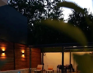 Sapanca Güldibi'nde Merkezi Konumda, Isıtmalı Havuzlu, Modern Villa - 3