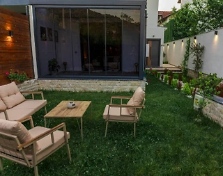 Sapanca Güldibi'nde Merkezi Konumda, Isıtmalı Havuzlu, Modern Villa - 4