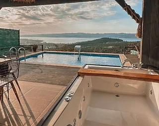 Sapanca Hacımercan'da Göl Manzaralı, Isıtmalı Havuzlu, Şık Bungalov - 5