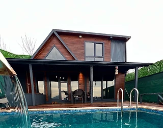 Sapanca Hacımercan'da Göl Manzaralı, Isıtmalı Havuzlu, Şık Bungalov - 3