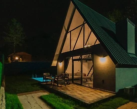 Sapanca Hacımercan'da Site İçerisinde, Özel Havuzlu, Lüks Bungalov - 2