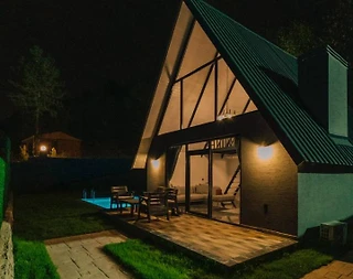 Sapanca Hacımercan'da Tesis İçerisinde, Özel Havuzlu, Şık Bungalov - 2