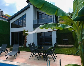 Sapanca İlmiye'de Göl Manzaralı, Özel Havuzlu, Çift Jakuzili Villa - 1