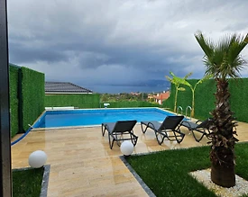 Sapanca İlmiye'de Göl Manzaralı, Özel Havuzlu, Çift Jakuzili Villa - 3