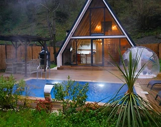 İstanbuldere'de Muhteşem Doğada, Özel Havuzlu, Modern Bungalov - 1