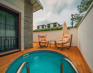 Kırkpınar'da Balayı Çiftlerine Uygun, Serinleme Havuzlu, Lüks Villa - 3