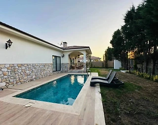 Sapanca Kırkpınar'da Doğa İçerisinde, Isıtmalı Havuzlu, 2+1 Villa - 2