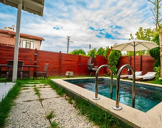 Sapanca Kırkpınar'da Enfes Doğa Manzaralı, Özel Havuzlu, Kiralık Villa - 4