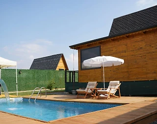 Sapanca Kırkpınar'da Enfes Doğada, Isıtmalı Havuzlu, Şık Bungalov - 1