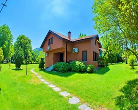 Sapanca Kırkpınar'da Huzur Veren Doğada, Ortak Havuzlu, 4+1 Şık Villa - 2